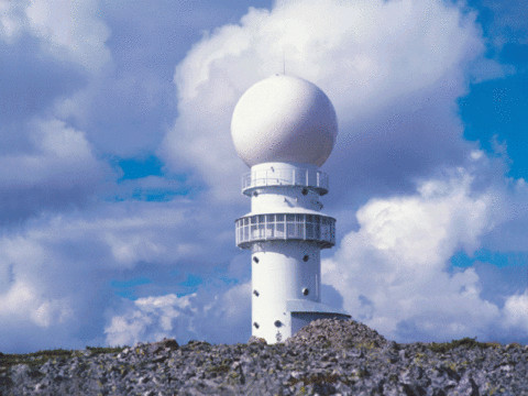 Weather radars send pulses of microwave radiation