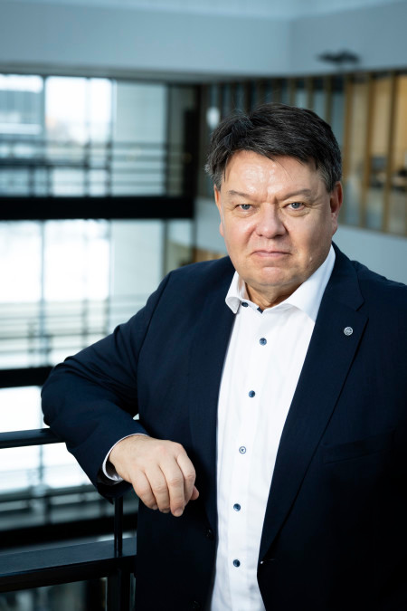 The picture shows the Director General of the Finnish Meteorological Institute, Petteri Taalas.